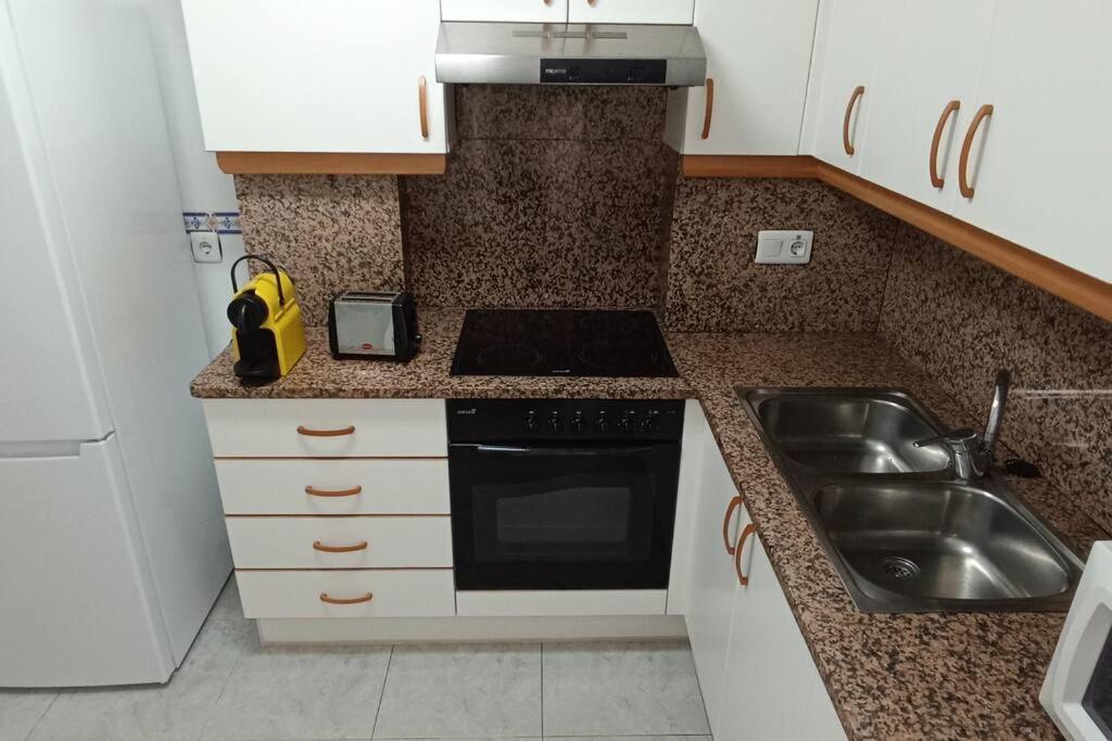 Apartamento Centrico En La Playa Con Piscina. Peñíscola Buitenkant foto